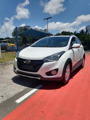 HYUNDAI HB20X 1.6 16V PREMIUM FLEX 4P AUTOMÁTICO