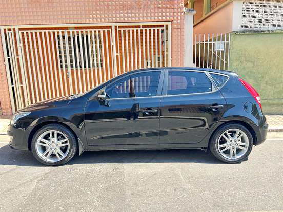HYUNDAI-I30-2011
