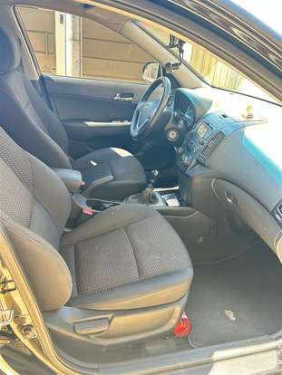 HYUNDAI-I30-2011