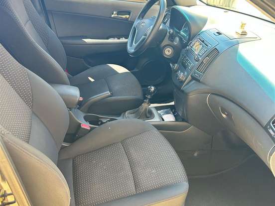 HYUNDAI-I30-2.0 MPI 16V GASOLINA 4P MANUAL HYUNDAI-I30-2011