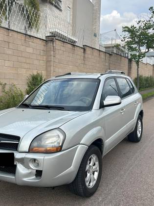 HYUNDAI TUCSON 2.0 MPFI GLS 16V 143CV 2WD GASOLINA 4P AUTOMÁTICO