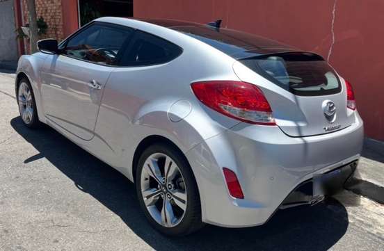 HYUNDAI-VELOSTER-2012