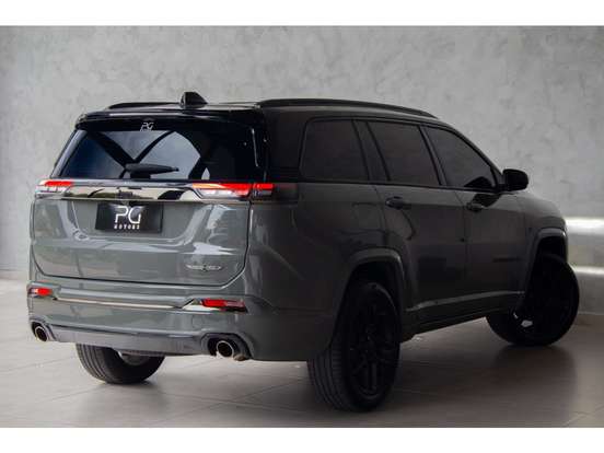 JEEP-COMMANDER-2.0 HURRICANE 4 TURBO GASOLINA BLACKHAWK AT9 JEEP-COMMANDER-2024
