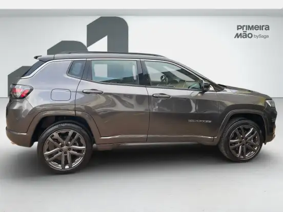 JEEP-COMPASS-2024