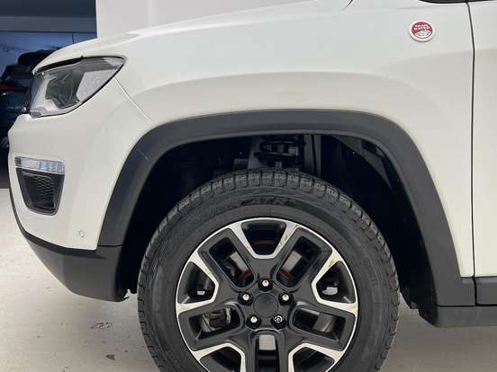 JEEP-COMPASS-2.0 16V DIESEL TRAILHAWK 4X4 AUTOMÁTICO JEEP-COMPASS-2020