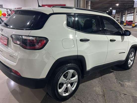 JEEP-COMPASS-2.0 16V FLEX SPORT 4X4 AUTOMÁTICO JEEP-COMPASS-2018