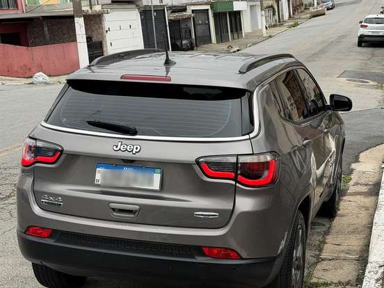 JEEP-COMPASS-2.0 16V DIESEL LONGITUDE 4X4 AUTOMÁTICO JEEP-COMPASS-2021