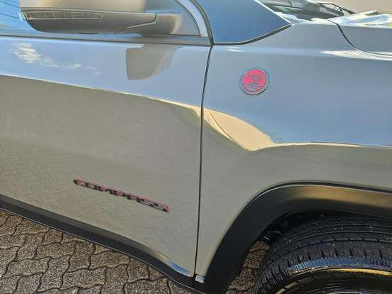 JEEP-COMPASS-2021