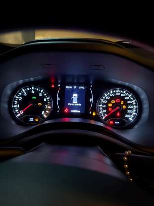 JEEP-RENEGADE-2020