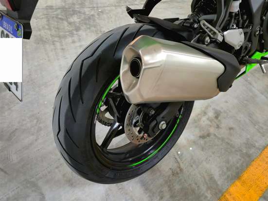 KAWASAKI-NINJA ZX-4R-2024