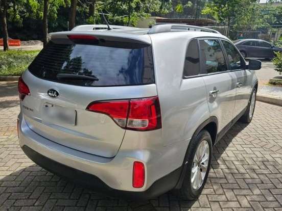 KIA-SORENTO-2.4 16V GASOLINA EX AUTOMÁTICO KIA-SORENTO-2013