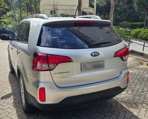 KIA-SORENTO-2013