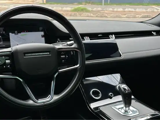 LAND ROVER-RANGE ROVER EVOQUE-2.0 P250 FLEX R-DYNAMIC SE AWD AUTOMÁTICO LAND ROVER-RANGE ROVER EVOQUE-2021