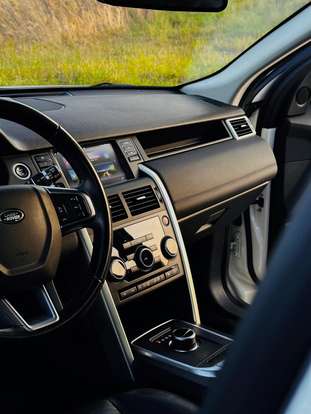 LAND ROVER-DISCOVERY SPORT-2017