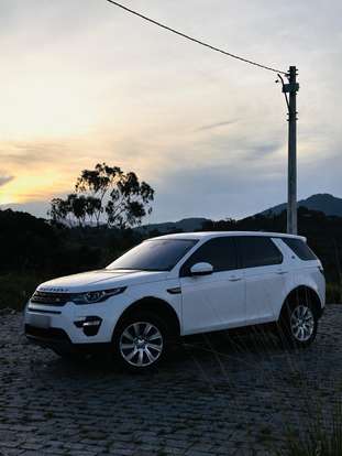 LAND ROVER-DISCOVERY SPORT-2017