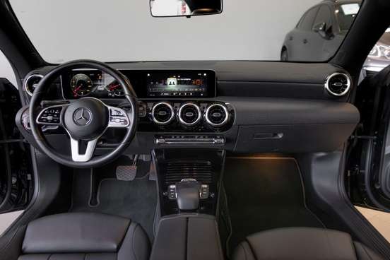 MERCEDES-BENZ-CLA 250-2020