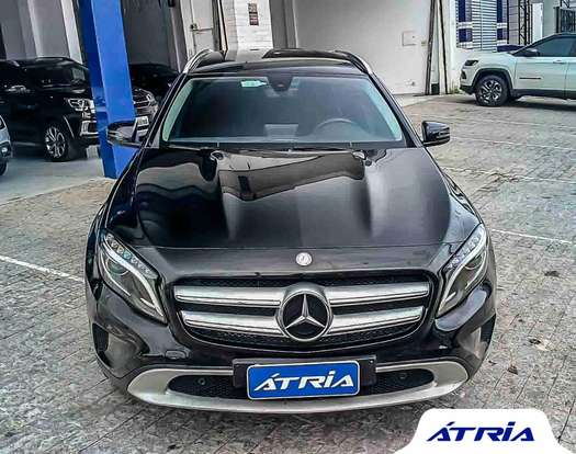 MERCEDES-BENZ-GLA 200-2016