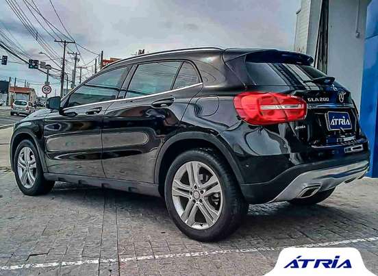 MERCEDES-BENZ-GLA 200-2016