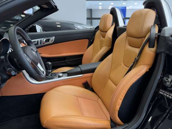 MERCEDES-BENZ-SLK 200-2011