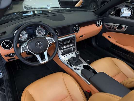 MERCEDES-BENZ-SLK 200-1.8 16V KOMPRESSOR GASOLINA AUTOMÁTICO MERCEDES-BENZ-SLK 200-2011