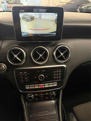 MERCEDES-BENZ-A 200-2018