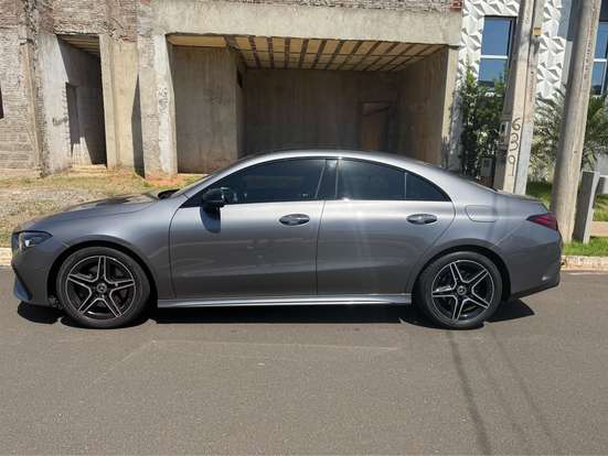 MERCEDES-BENZ-CLA 200-2025
