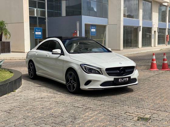 MERCEDES-BENZ CLA 200 1.6 VISION 16V FLEX 4P AUTOMÁTICO