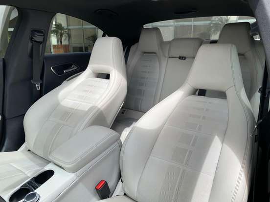 MERCEDES-BENZ-CLA 200-2016