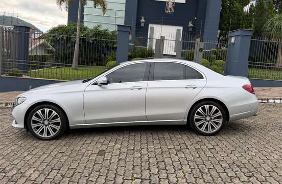 MERCEDES-BENZ-E 250-2.0 CGI GASOLINA EXCLUSIVE LAUNCH EDITION 9G-TRONIC MERCEDES-BENZ-E 250-2016