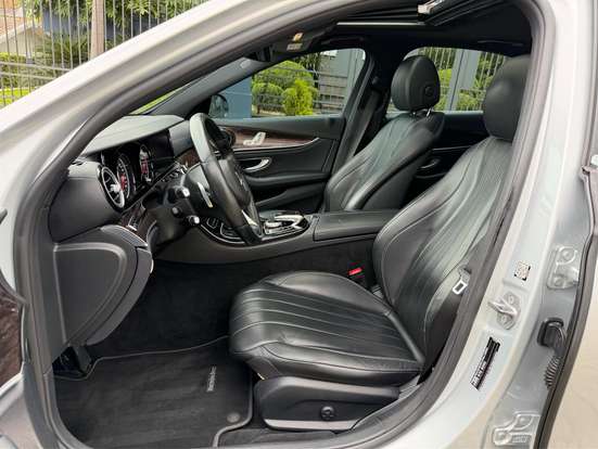 MERCEDES-BENZ-E 250-2.0 CGI GASOLINA EXCLUSIVE LAUNCH EDITION 9G-TRONIC MERCEDES-BENZ-E 250-2016