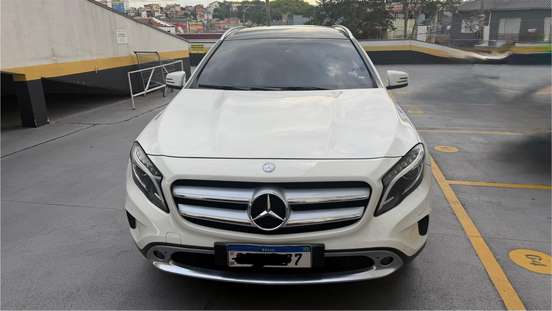 MERCEDES-BENZ-GLA 200-2015