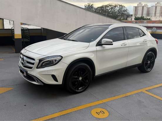 MERCEDES-BENZ-GLA 200-1.6 CGI ENDURO 16V TURBO FLEX 4P AUTOMÁTICO MERCEDES-BENZ-GLA 200-2015