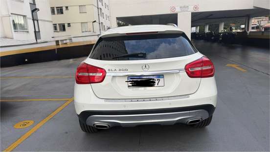 MERCEDES-BENZ-GLA 200-2015