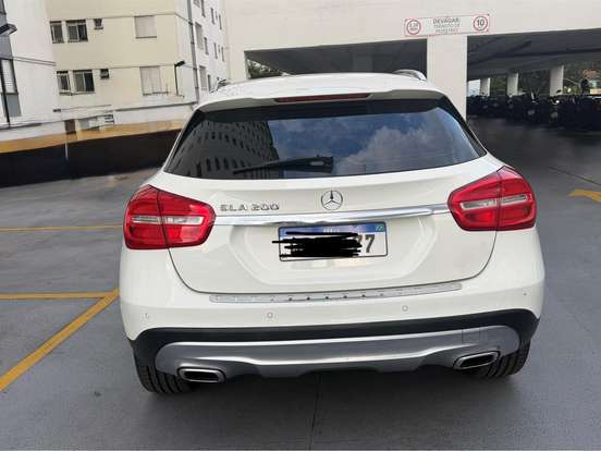 MERCEDES-BENZ-GLA 200-1.6 CGI ENDURO 16V TURBO FLEX 4P AUTOMÁTICO MERCEDES-BENZ-GLA 200-2015