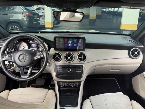 MERCEDES-BENZ-GLA 200-1.6 CGI ENDURO 16V TURBO FLEX 4P AUTOMÁTICO MERCEDES-BENZ-GLA 200-2015