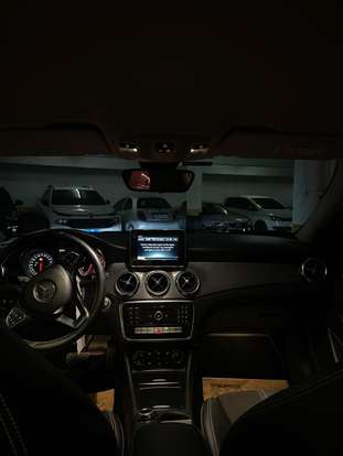 MERCEDES-BENZ-GLA 200-2018