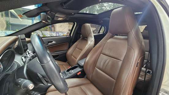 MERCEDES-BENZ-GLA 200-2017