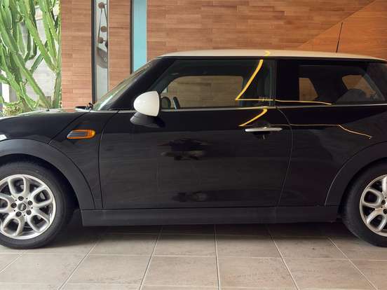 MINI-COOPER-1.5 12V TURBO GASOLINA 2P AUTOMÁTICO MINI-COOPER-2014