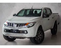 MITSUBISHI L200 TRITON 2.4 16V TURBO DIESEL SPORT GLS CD 4P 4X4 AUTOMÁTICO MITSUBISHI L200 TRITON 2.4 16V TURBO DIESEL SPORT GLS CD 4P 4X4 AUTOMÁTICO