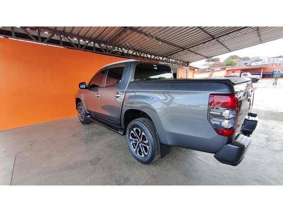 MITSUBISHI-L200 TRITON-2.4 16V TURBO DIESEL SPORT HPE-S CD 4P 4X4 AUTOMÁTICO MITSUBISHI-L200 TRITON-2022