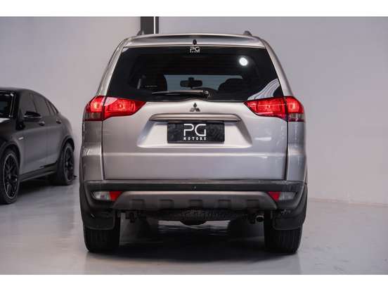 MITSUBISHI-PAJERO-3.2 OUTDOOR 4X4 16V TURBO INTERCOOLER DIESEL 4P AUTOMÁTICO MITSUBISHI-PAJERO-2017