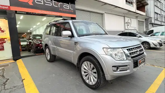 MITSUBISHI-PAJERO FULL-2015