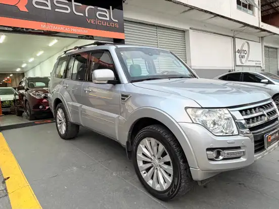 MITSUBISHI-PAJERO FULL-3.8 HPE 4X4 V6 24V GASOLINA 4P AUTOMÁTICO MITSUBISHI-PAJERO FULL-2015