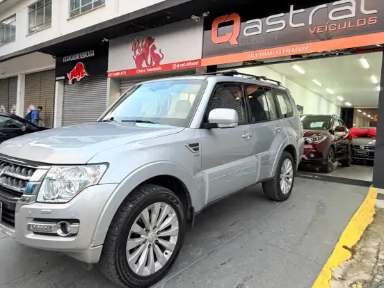 MITSUBISHI-PAJERO FULL-3.8 HPE 4X4 V6 24V GASOLINA 4P AUTOMÁTICO MITSUBISHI-PAJERO FULL-2015