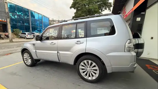 MITSUBISHI-PAJERO FULL-2015