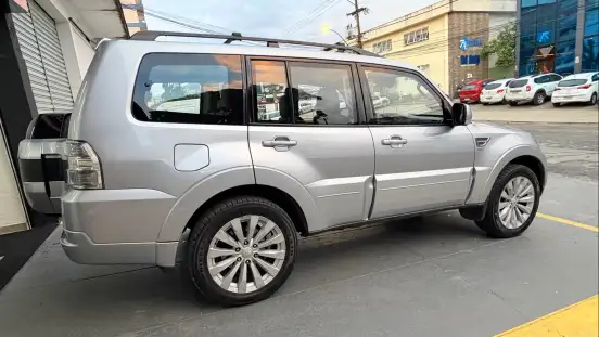 MITSUBISHI-PAJERO FULL-2015