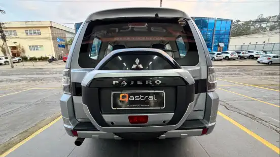 MITSUBISHI-PAJERO FULL-2015