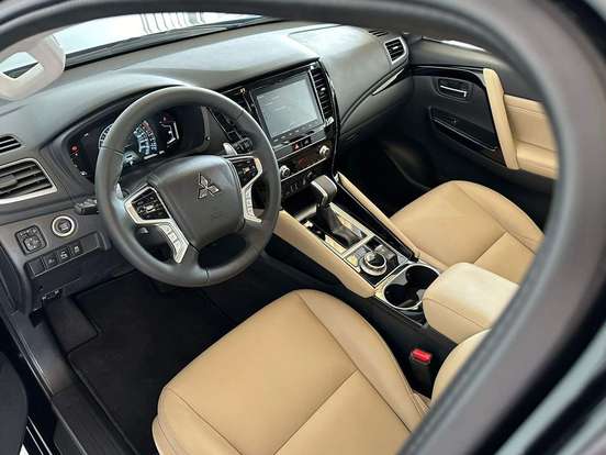 MITSUBISHI-PAJERO SPORT-2024