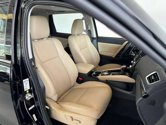 MITSUBISHI-PAJERO SPORT-2024
