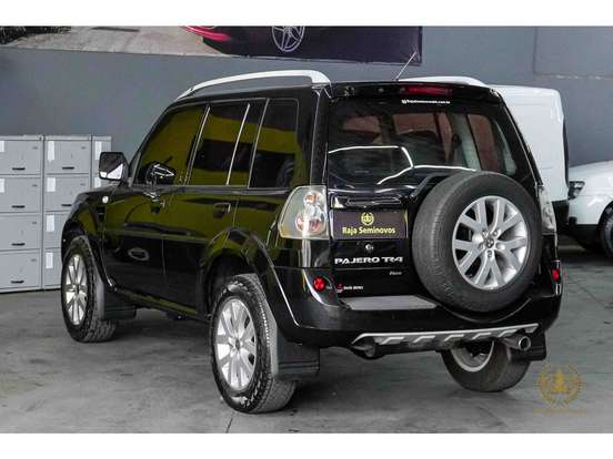 MITSUBISHI-PAJERO TR4-2.0 4X2 16V 140CV FLEX 4P MANUAL MITSUBISHI-PAJERO TR4-2012